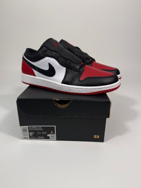 Men Air Jordan 1 Low Sneakers 8.5 White/Black-Varsity Red-White
